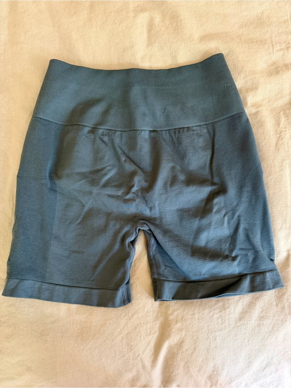 YEOREO Intensify Scrunch Workout Shorts Blue Green- Small